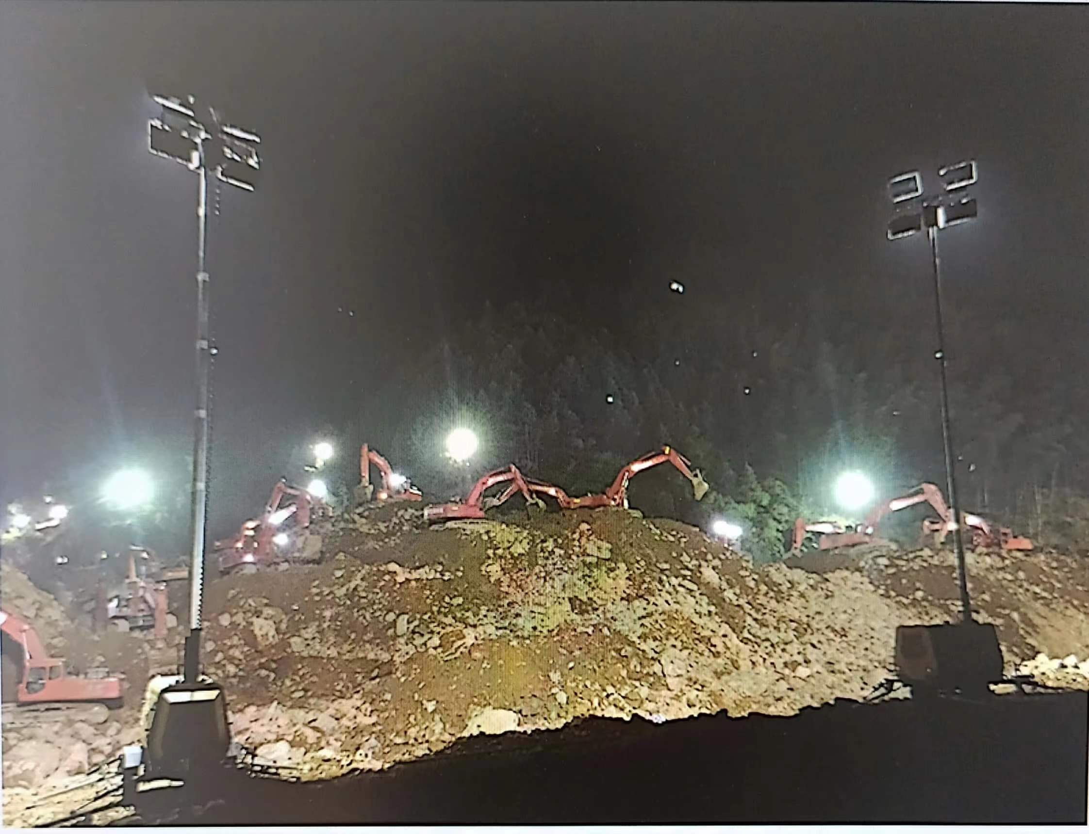 電網應急救援照明解決方案